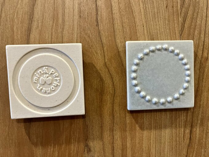 ミナペルホネンのタンバリンタイル