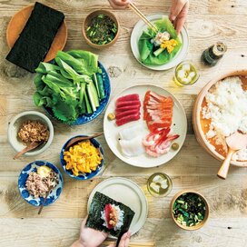 8分で準備万端・手巻きずしパーティ。お吸い物もとろろ昆布で簡単