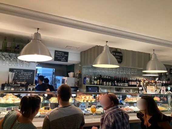 スペインの外食風景