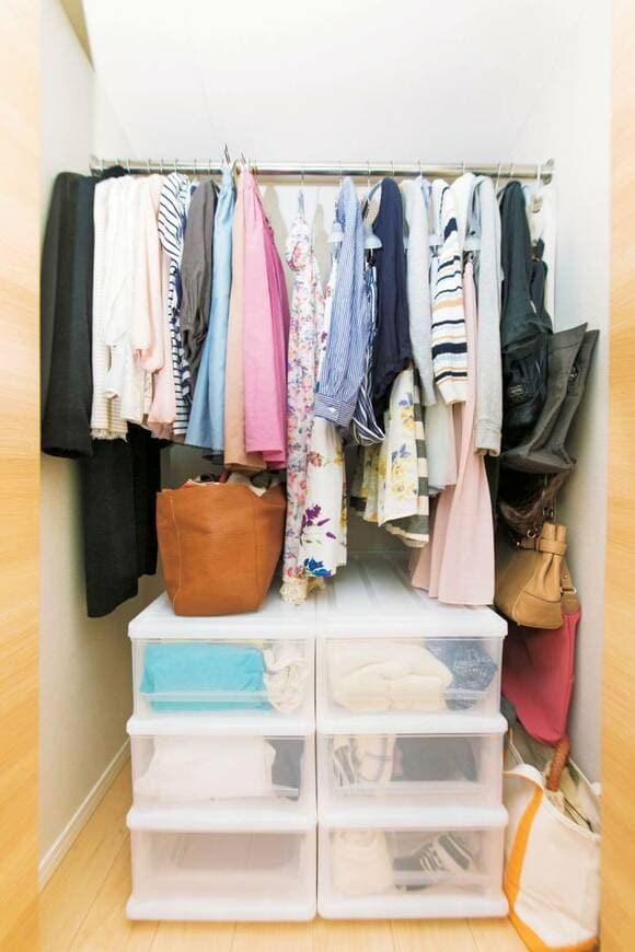 整理されたクローゼット