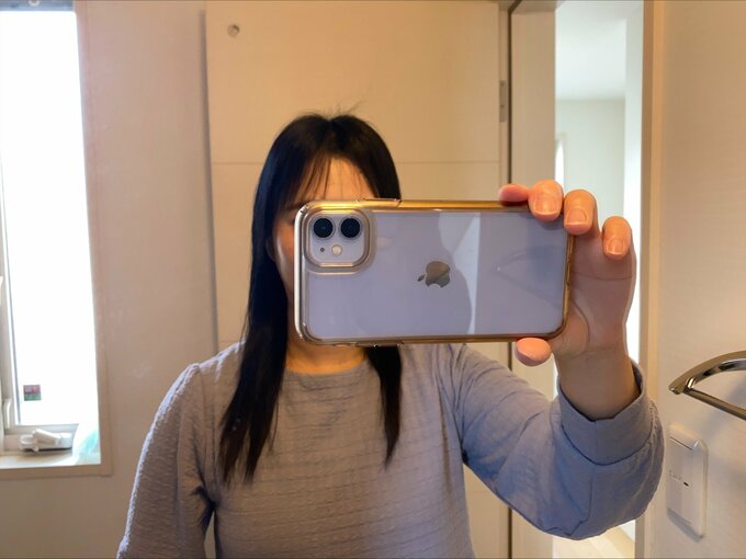 胸の位置まで伸びた、現在の写真