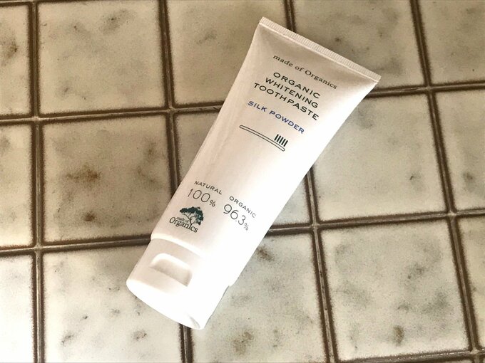 「メイド オブ オーガニクス」の「オーガニック ホワイトニング トゥースペースト」(100g 1,870円/たかくら新産業)