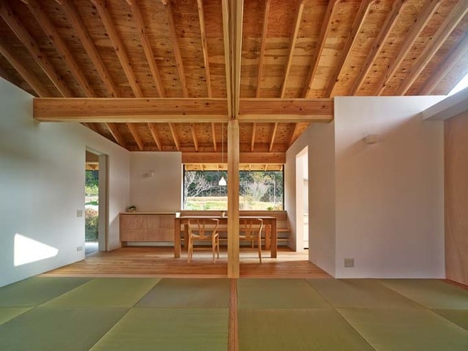 落ち着いた雰囲気の和室