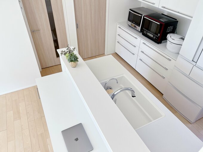 カウンターキッチン奥からの写真