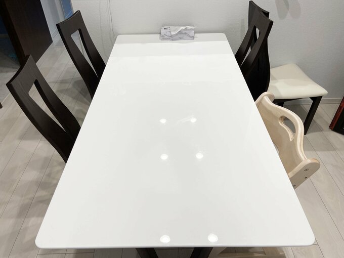 ダイニングテーブル