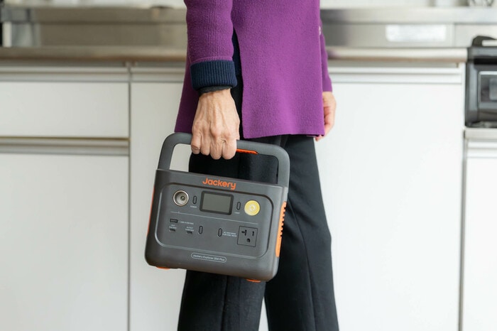 70代・「ポータブル電源」のある暮らし。災害時だけではなく、節約にも