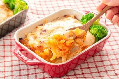 とろ～りチーズが決め手「チキンライスドリア」レシピ。平日クリスマスでもごちそう気分！