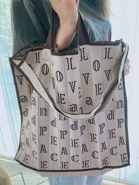 50代、バッグの重さが負担に。外出をラクにするため新たに買ったもの