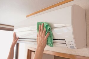 エアコンの表面