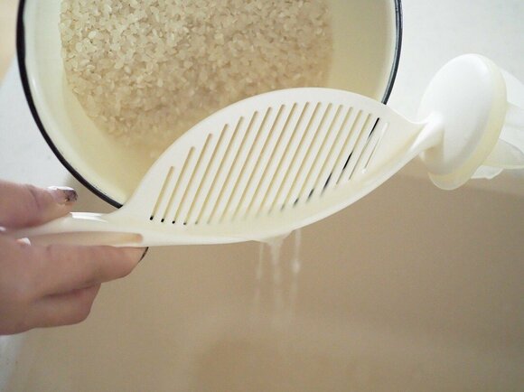 これ1本で米とぎ・水きりができてとても便利です