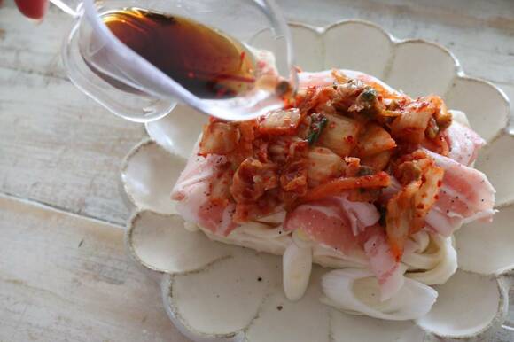 豚キムチうどん材料