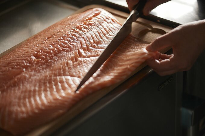 薄い部位をカット