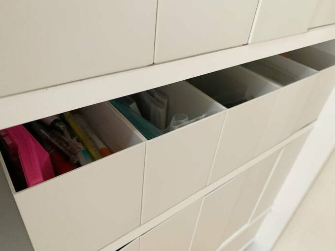 上から収納ボックス