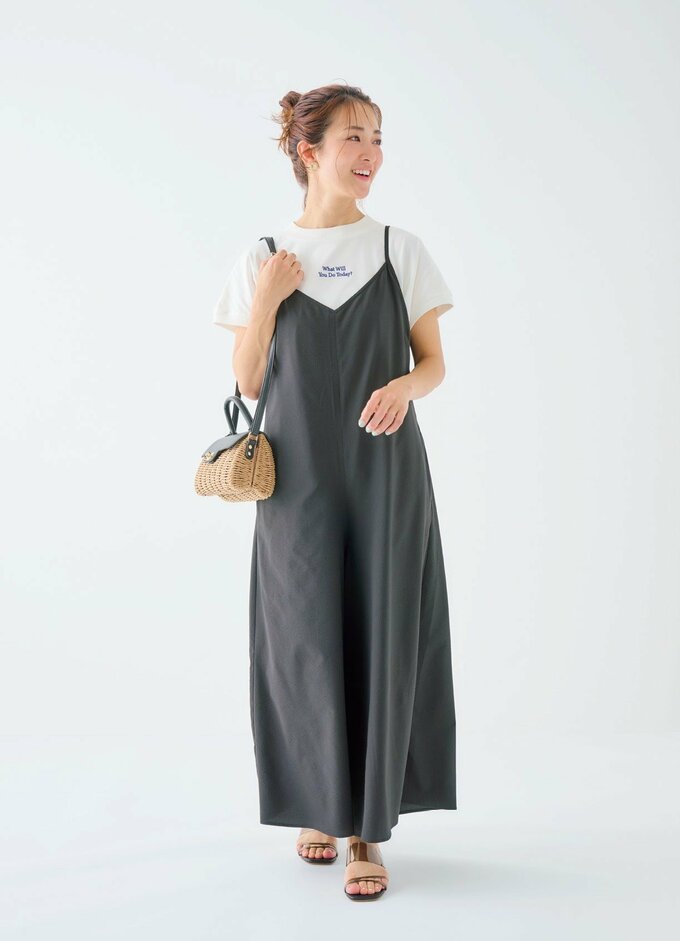 無印良品のサロペットを使ったコーディネート