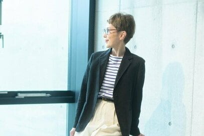 60代のプチプラ活用「上品カジュアル」コーデ3つ。おすすめ“体型カバー”アイテムも