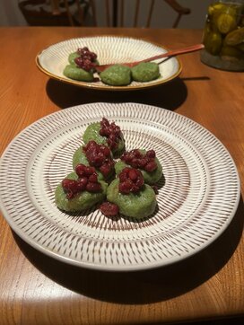 野草のヨモギでつくるおだんご。春はおいしい自然と出合えるチャンス＜暮らしっく＞