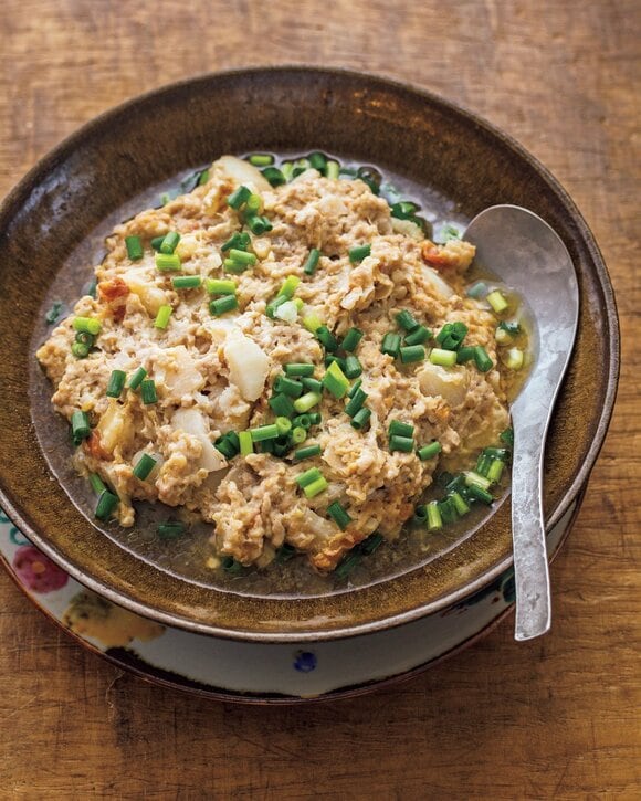 たたきレンコンと鶏ひき肉の梅レンジ蒸し