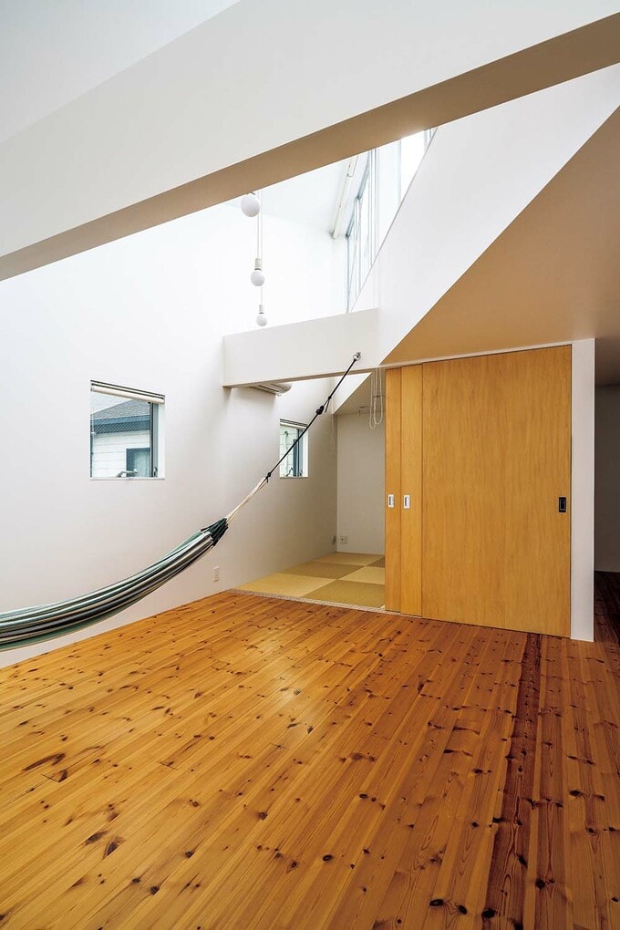 子ども部屋の南側には畳敷きの寝室が