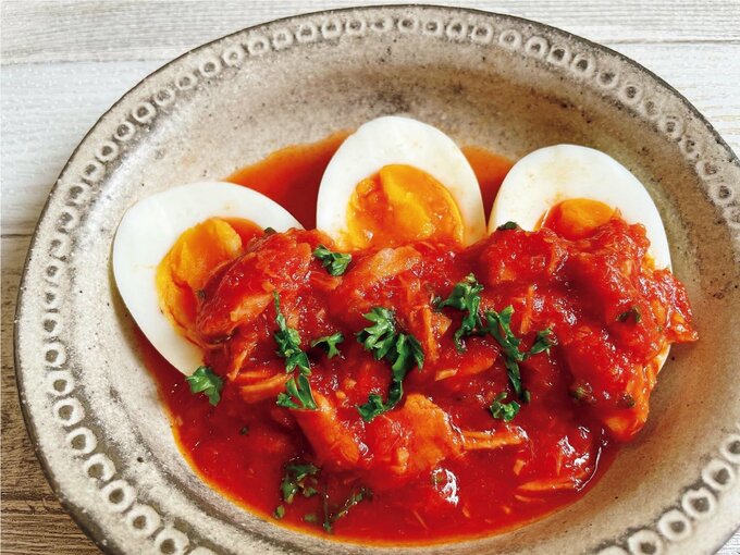 半熟卵のツナトマトソース