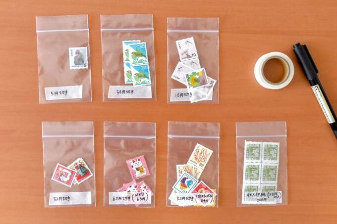 アクセサリーなど小さなものを種類ごとに分けて収納