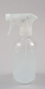 <無水エタノール+エッセンシャルオイル+重曹>洗いにくいものもひと吹きで除菌!衣類リフレッシュナー