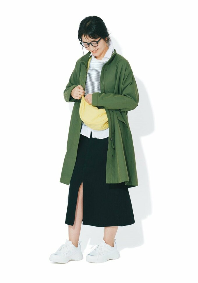 ユニクロ「モッズコート」の春コーデ