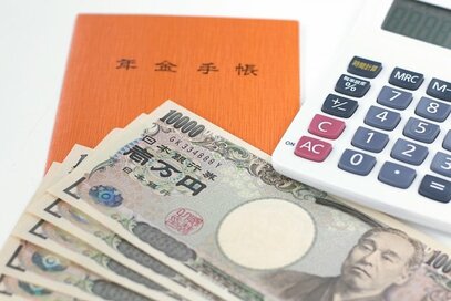 5000万円も貯める必要なし！老後破産を防ぐ家計の見直し方