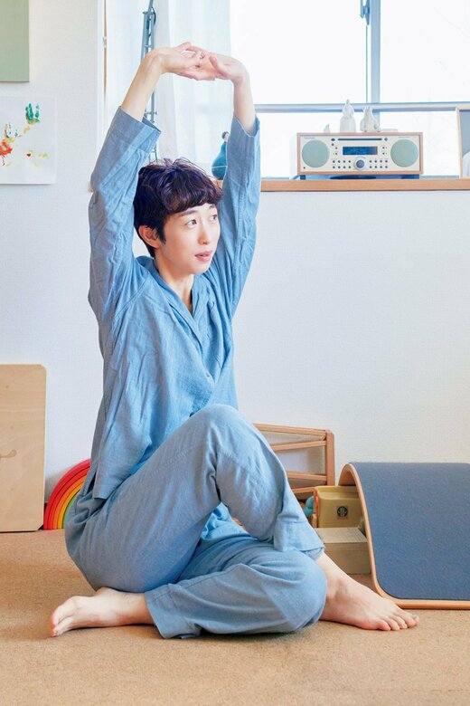 ストレッチをする人