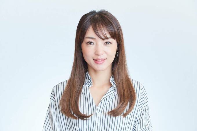 ロング女性正面