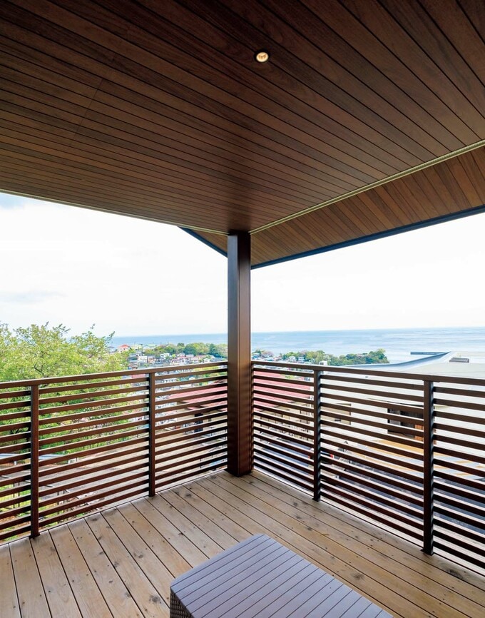 開放的なバルコニー