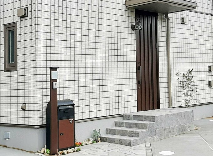 現状の玄関回り