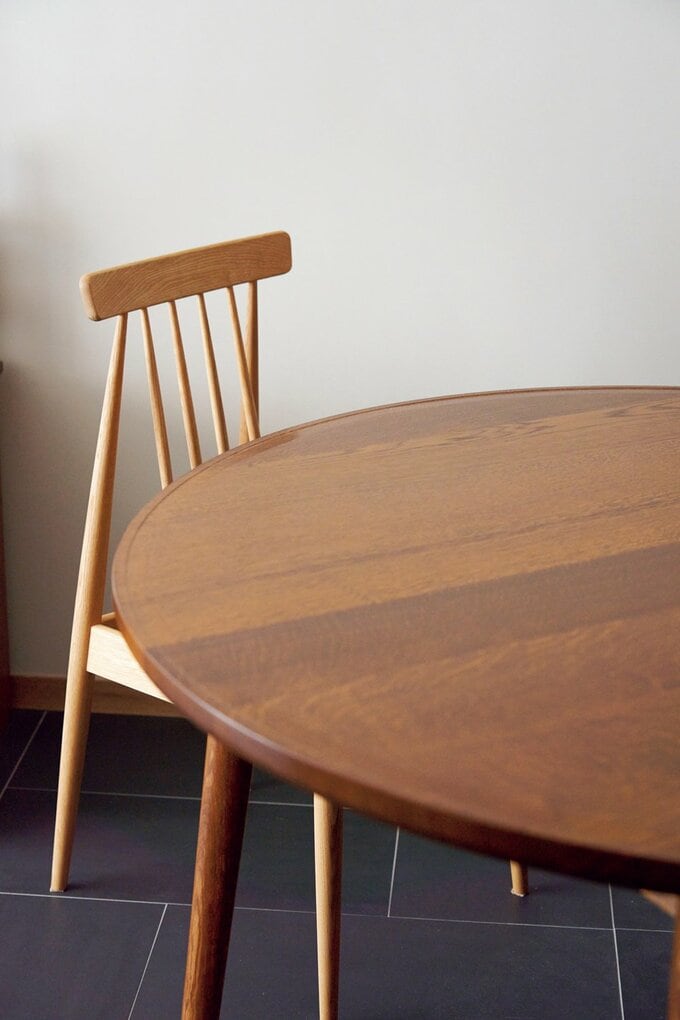 ナラ材を使ったオリジナルのダイニングセット