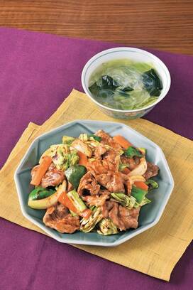 苦手な家事は「やらない」も大事。みんながすすめる常備食材や家事代行