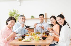 食事は楽しさとバランスを重視
