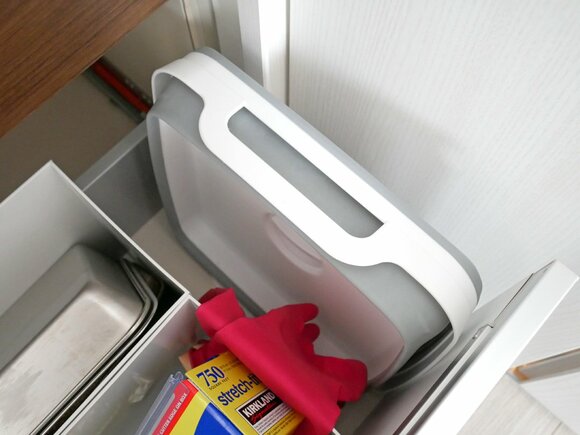 デッドスペースに収納