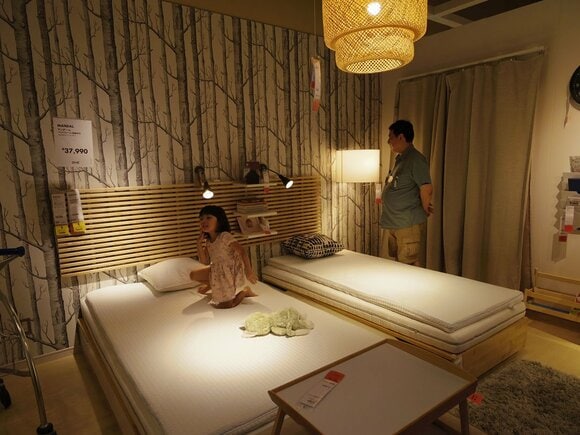 家族3人で眠れるベッドの部屋もありました。