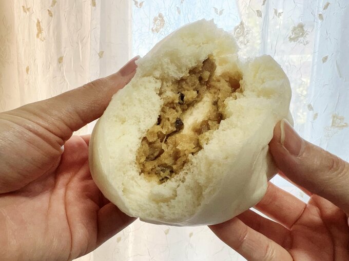 通常の方法で温めた肉まん。しっとり感がもう少し欲しい…。