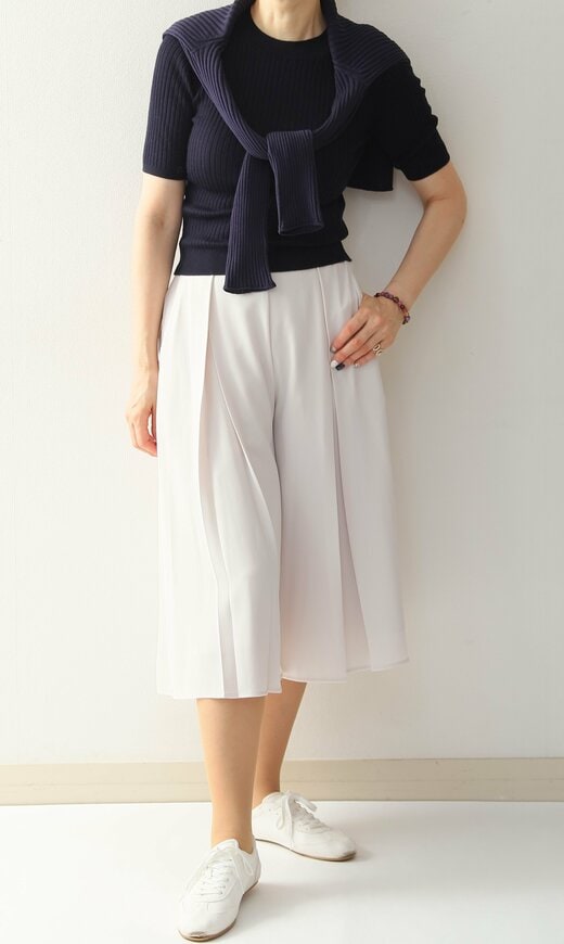 コントラストのある服の組み合わせ