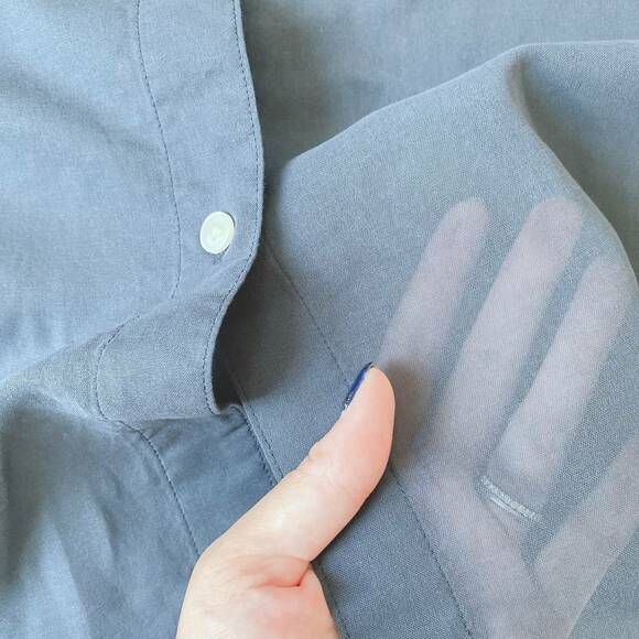 シアーバンドカラーシャツ透け感