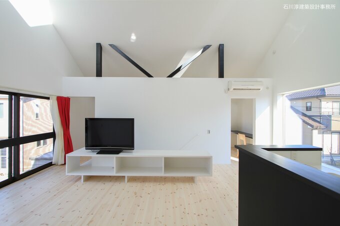 リビングの横に子ども部屋を配置