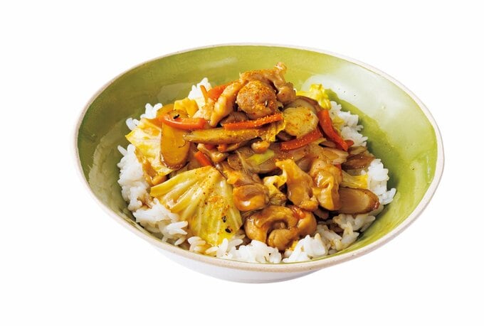 鶏モモ肉と根菜の黒酢炒め丼