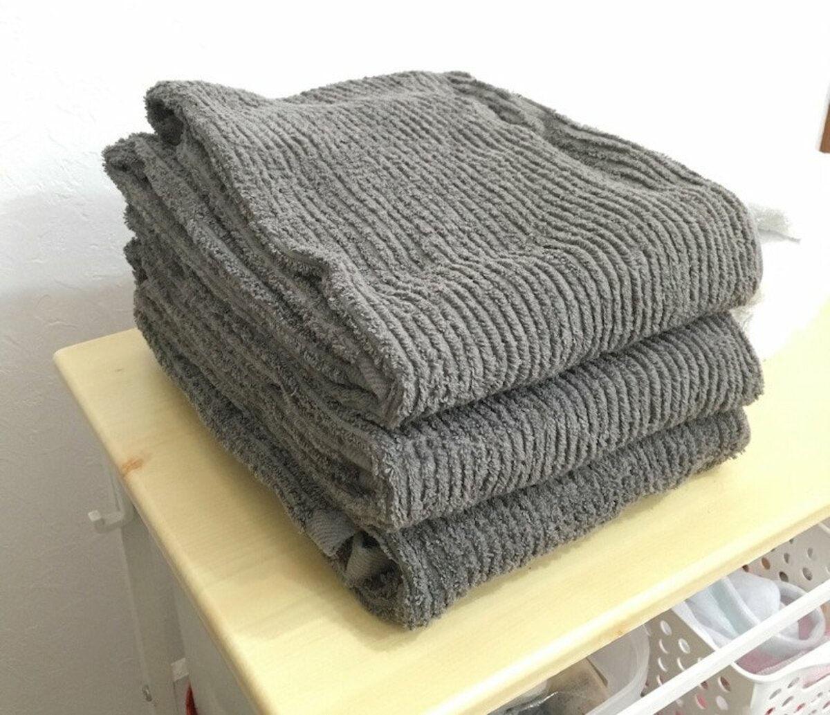 50代で手放してよかったもの。バスタオル、食器棚を処分したらメリット 