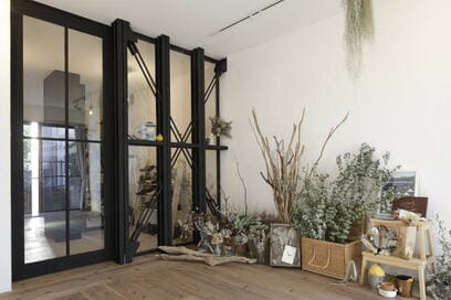 【戸建てリノベ事例】広いアトリエとLDKにこだわった、おしゃれな3階建て