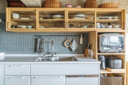 4人家族の「ものを増やしすぎない」ルール。本や趣味道具はリビングに持ち込まない