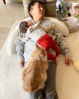 かまいたち山内さんの超・猫愛。「猫5匹がのってうなされるのが幸せ」