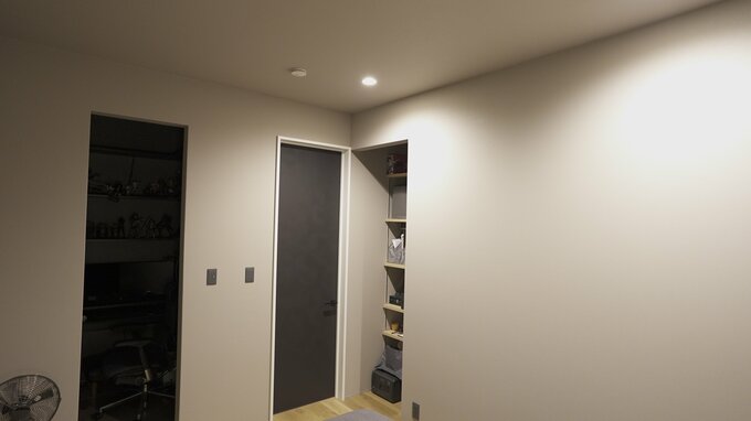 全面色つきの壁紙