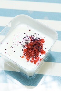 ゆかり&かりかり梅のオリーブオイル和え