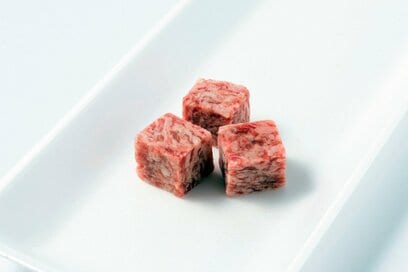 意外なメリットも！成型肉や脂肪注入肉の正体