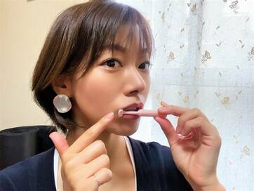 ダイソーの「フェイストレーナー」。顔の下半分のたるみが気になる人は要チェック