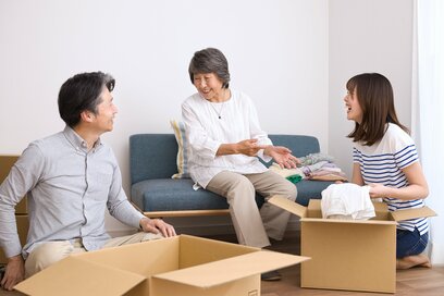 「実家の片付け」お悩み解決テク4つ。円満に進めるコツは「勝手に捨てない」